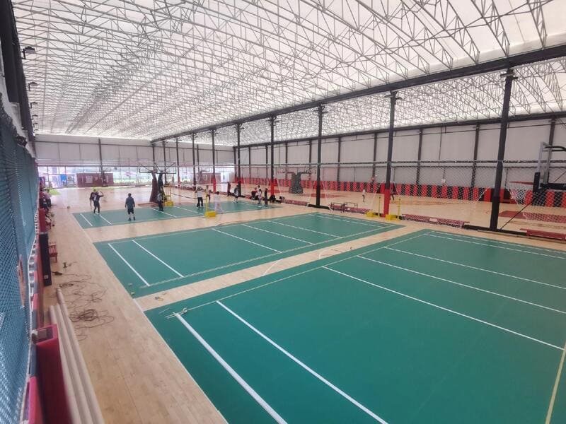 Step by step PVC sports flooring roll packing process
